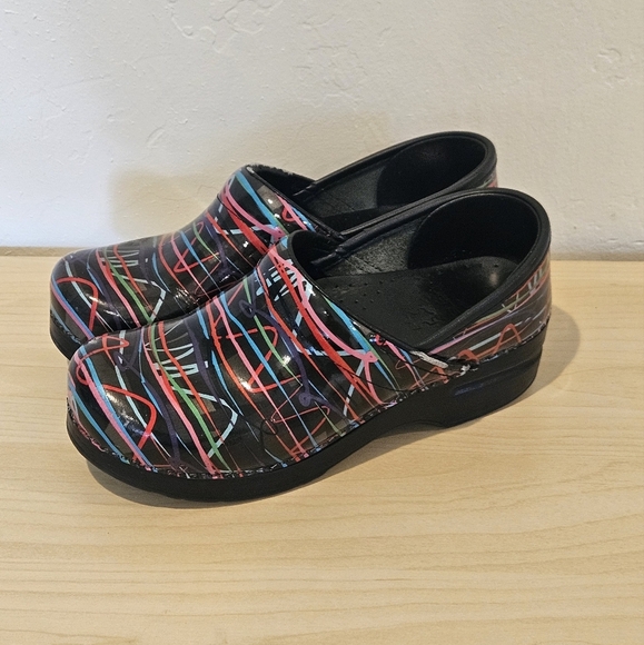 Dansko Women EU 37 US 7 Multicolor Streamer Professional Work Comfort Clogs - Picture 4 of 9